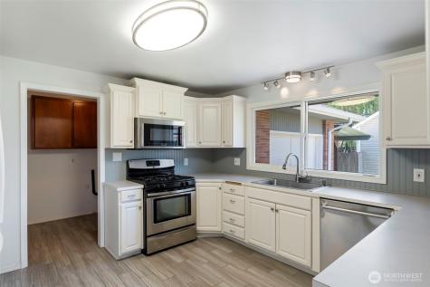 1116 W 1st Street Centralia WA 98531