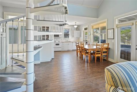 105 Flip Flop Lane Oroville WA 98844