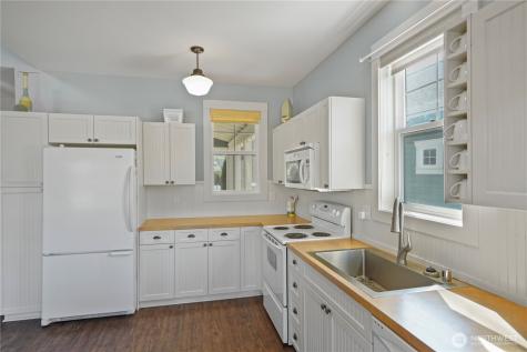 105 Flip Flop Lane Oroville WA 98844