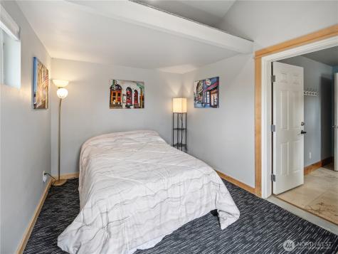 41423 270th Avenue SE Enumclaw WA 98022
