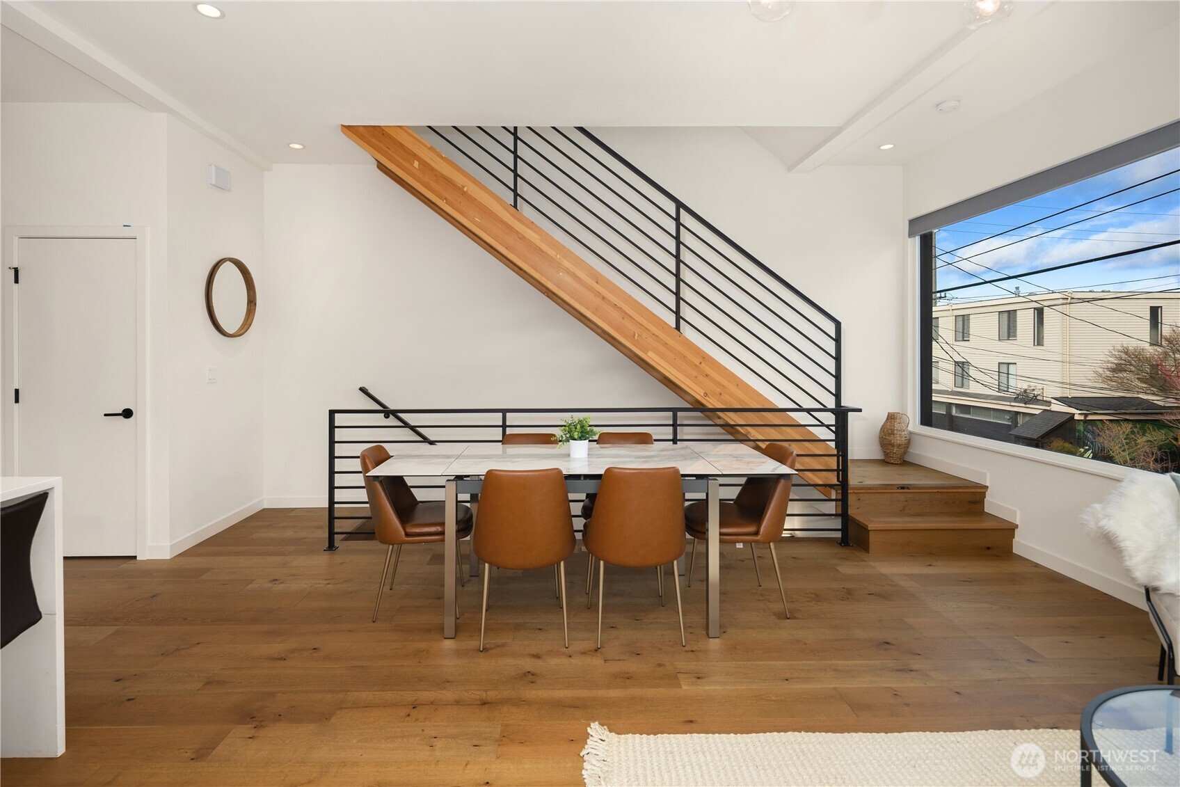 73 E Lynn Street Seattle WA 98102