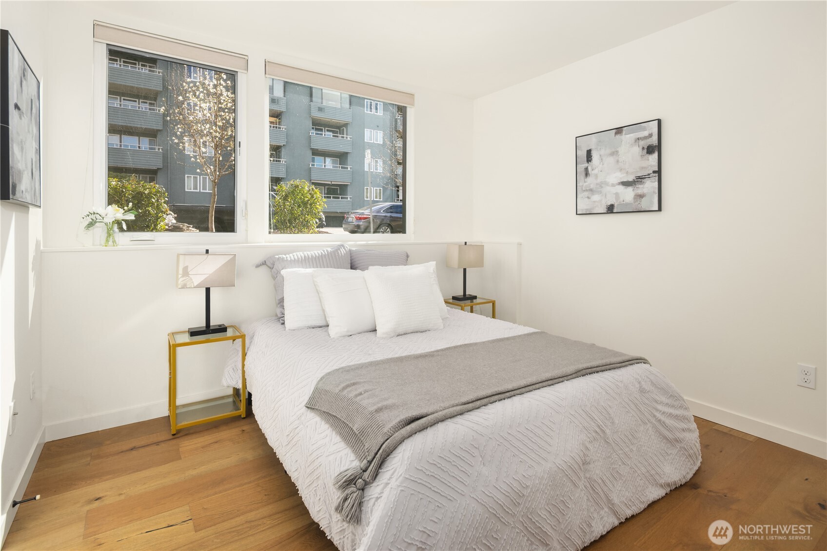 73 E Lynn Street Seattle WA 98102