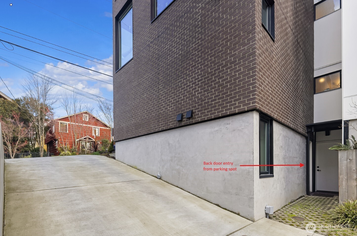73 E Lynn Street Seattle WA 98102