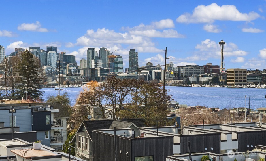 73 E Lynn Street Seattle WA 98102