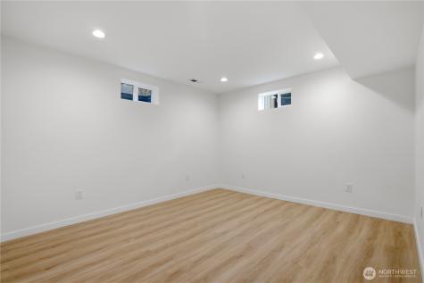 12600 SE 27th Street Bellevue WA 98005