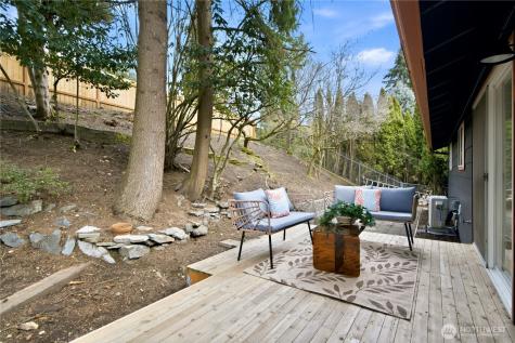 12600 SE 27th Street Bellevue WA 98005