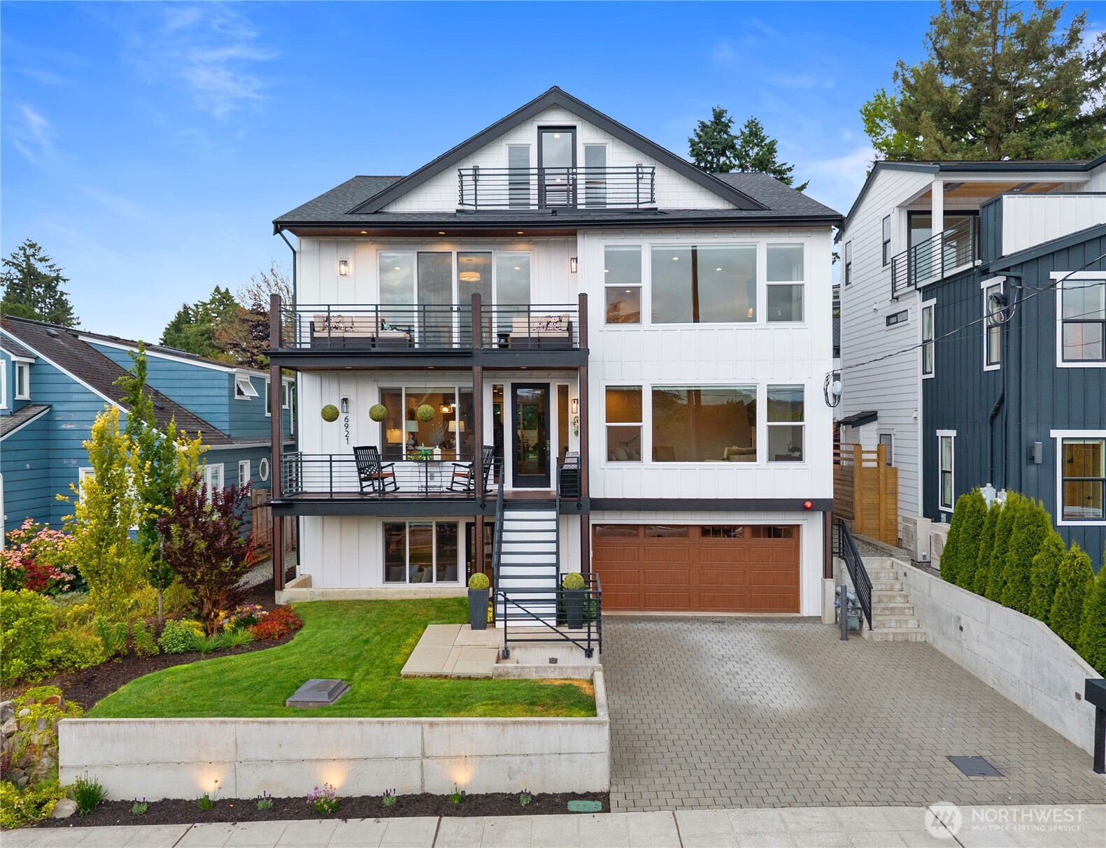 6921 55th Avenue S Seattle WA 98118
