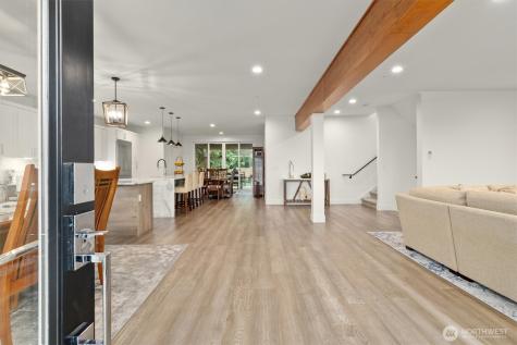 6921 55th Avenue S Seattle WA 98118