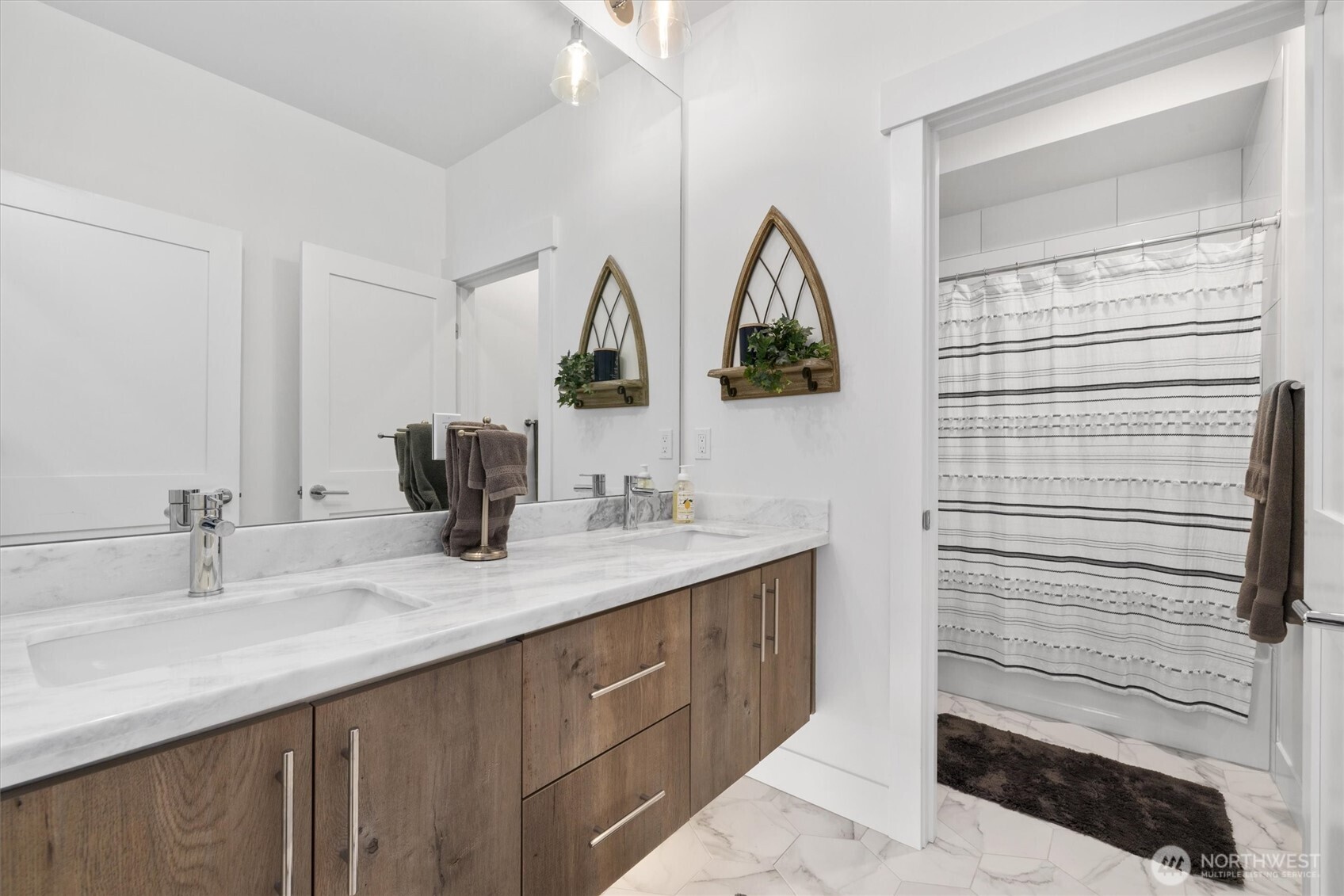 6921 55th Avenue S Seattle WA 98118