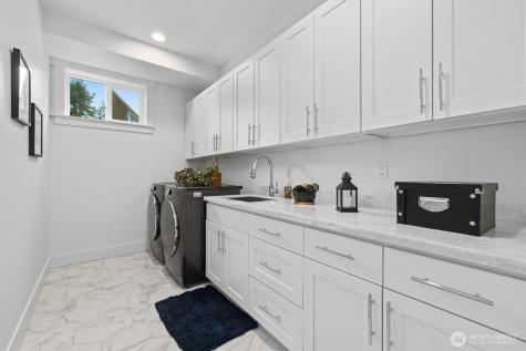 6921 55th Avenue S Seattle WA 98118