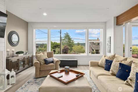 6921 55th Avenue S Seattle WA 98118