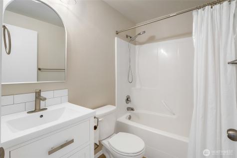 1629 S Skyline Drive Moses Lake WA 98837