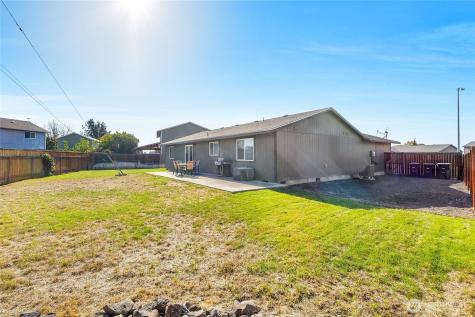 1629 S Skyline Drive Moses Lake WA 98837