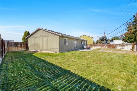 1629 S Skyline Drive Moses Lake WA 98837