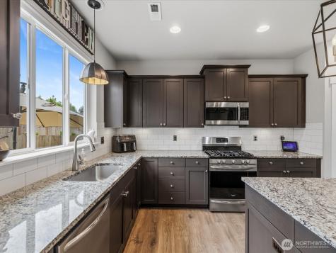2843 84th Avenue NE Marysville WA 98270