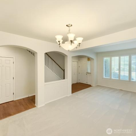 22926 SE 13th Way Sammamish WA 98075