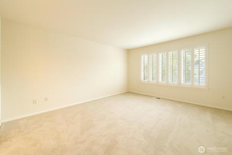 22926 SE 13th Way Sammamish WA 98075