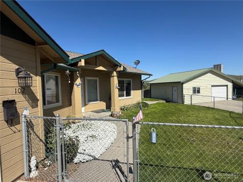 102 S 8th Street Dayton WA 99328