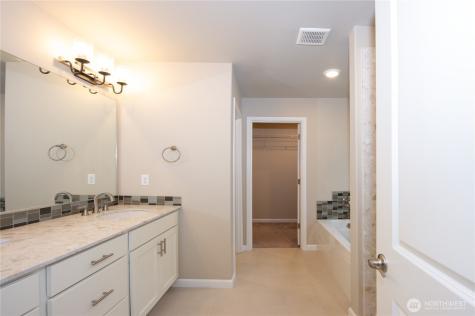 13406 186th Avenue Court E Bonney Lake WA 98391