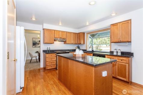 20830 103rd Court SE Kent WA 98031