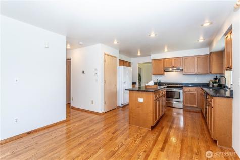 20830 103rd Court SE Kent WA 98031