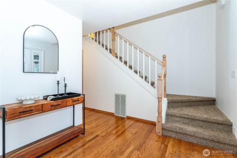 20830 103rd Court SE Kent WA 98031