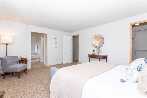 20830 103rd Court SE Kent WA 98031