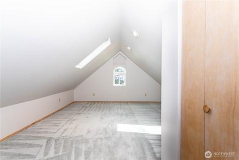 20830 103rd Court SE Kent WA 98031