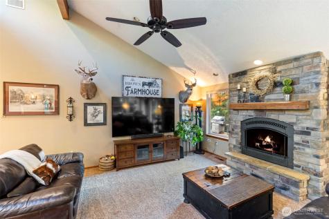 123 Cherry Lane Chehalis WA 98532