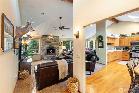 123 Cherry Lane Chehalis WA 98532