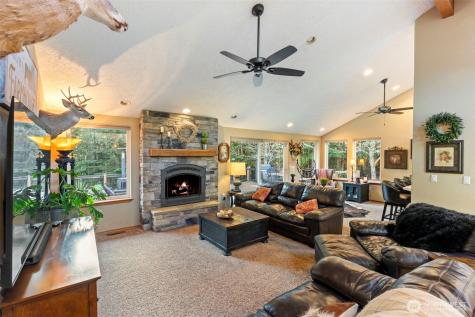 123 Cherry Lane Chehalis WA 98532