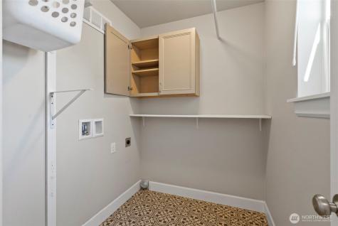 909 Burton Ray Street NE Olympia WA 98516