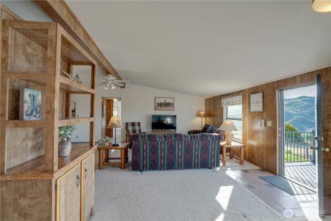 162 Don Eli Lane Wenatchee WA 98801