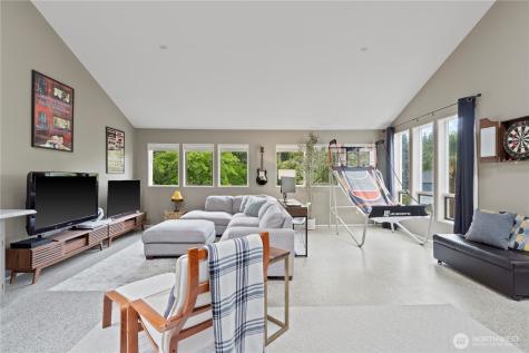 750 Kalmia Court NW Issaquah WA 98027