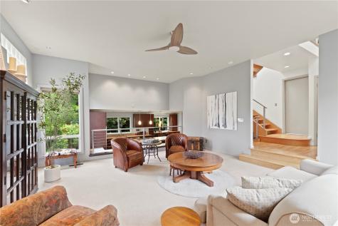750 Kalmia Court NW Issaquah WA 98027