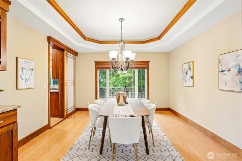 13128 SE Newport Way Bellevue WA 98006