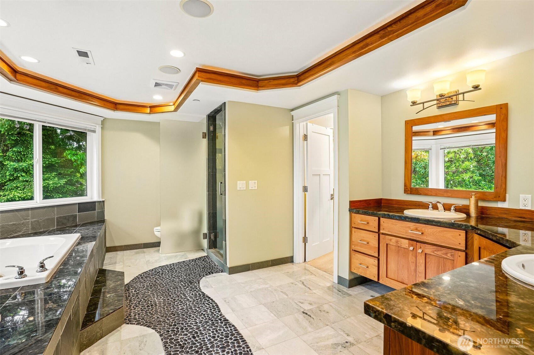 13128 SE Newport Way Bellevue WA 98006