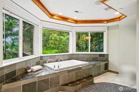 13128 SE Newport Way Bellevue WA 98006