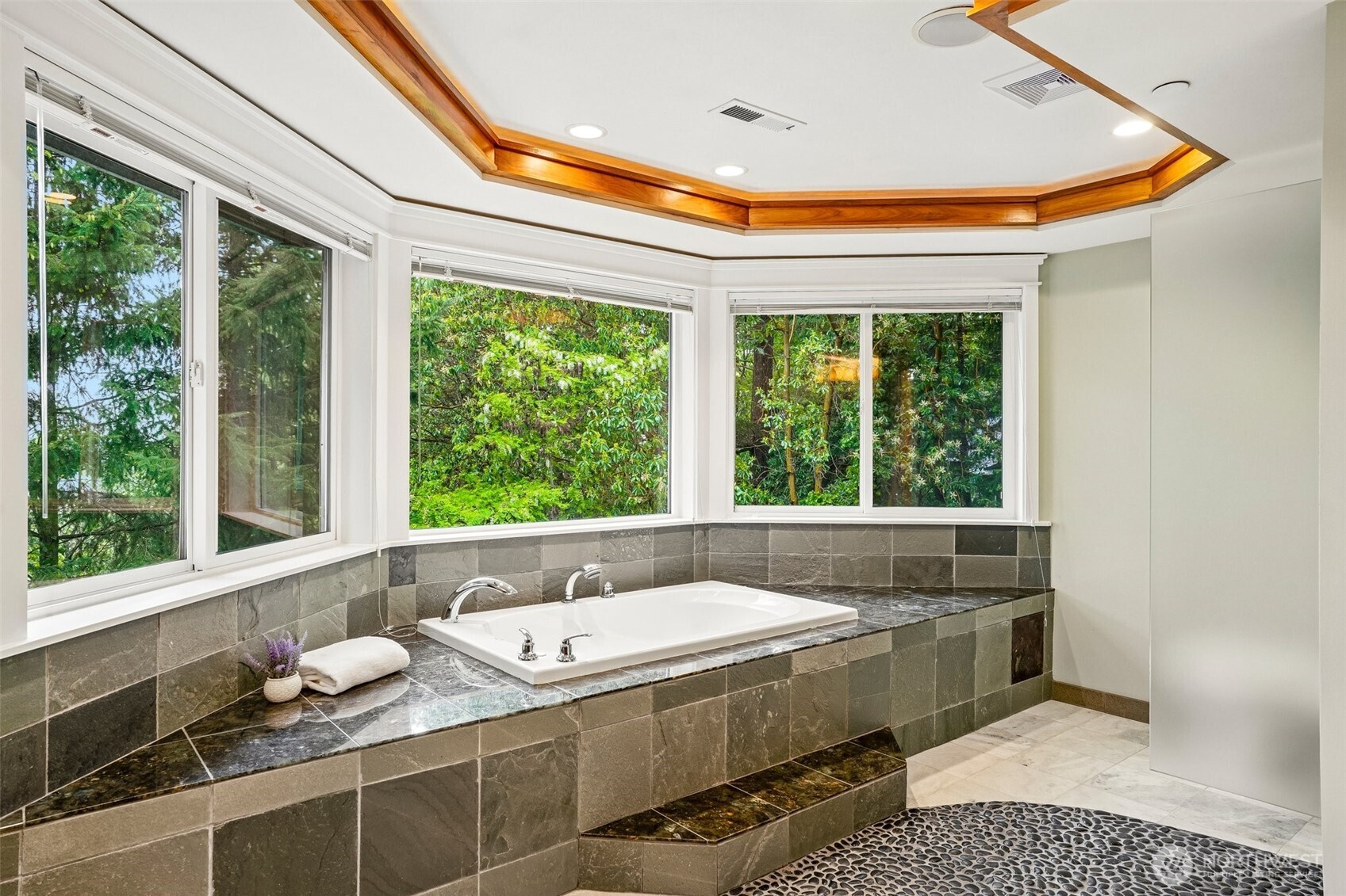 13128 SE Newport Way Bellevue WA 98006
