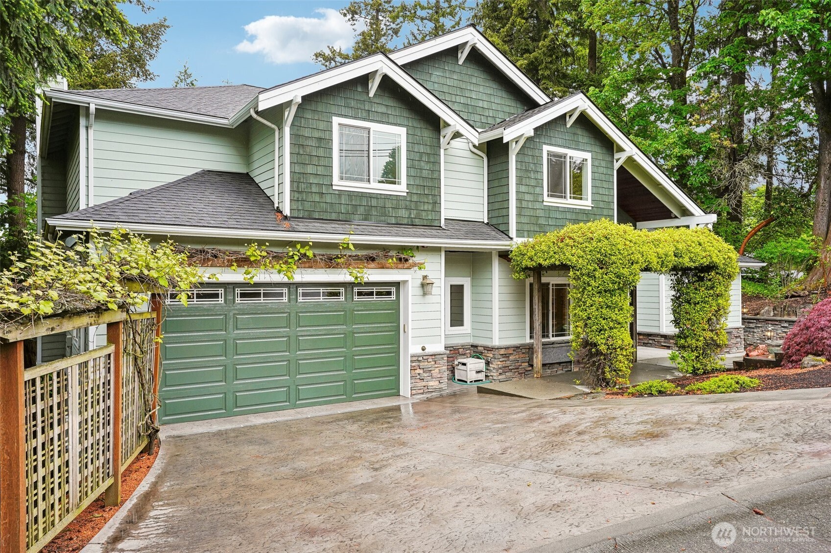 13128 SE Newport Way Bellevue WA 98006
