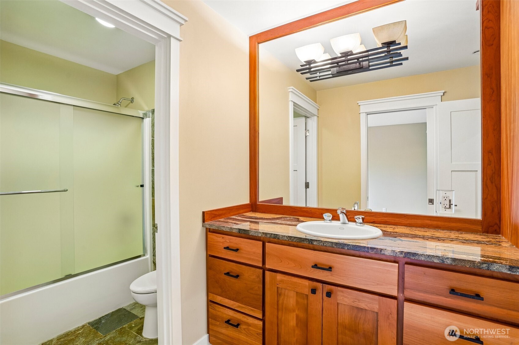 13128 SE Newport Way Bellevue WA 98006