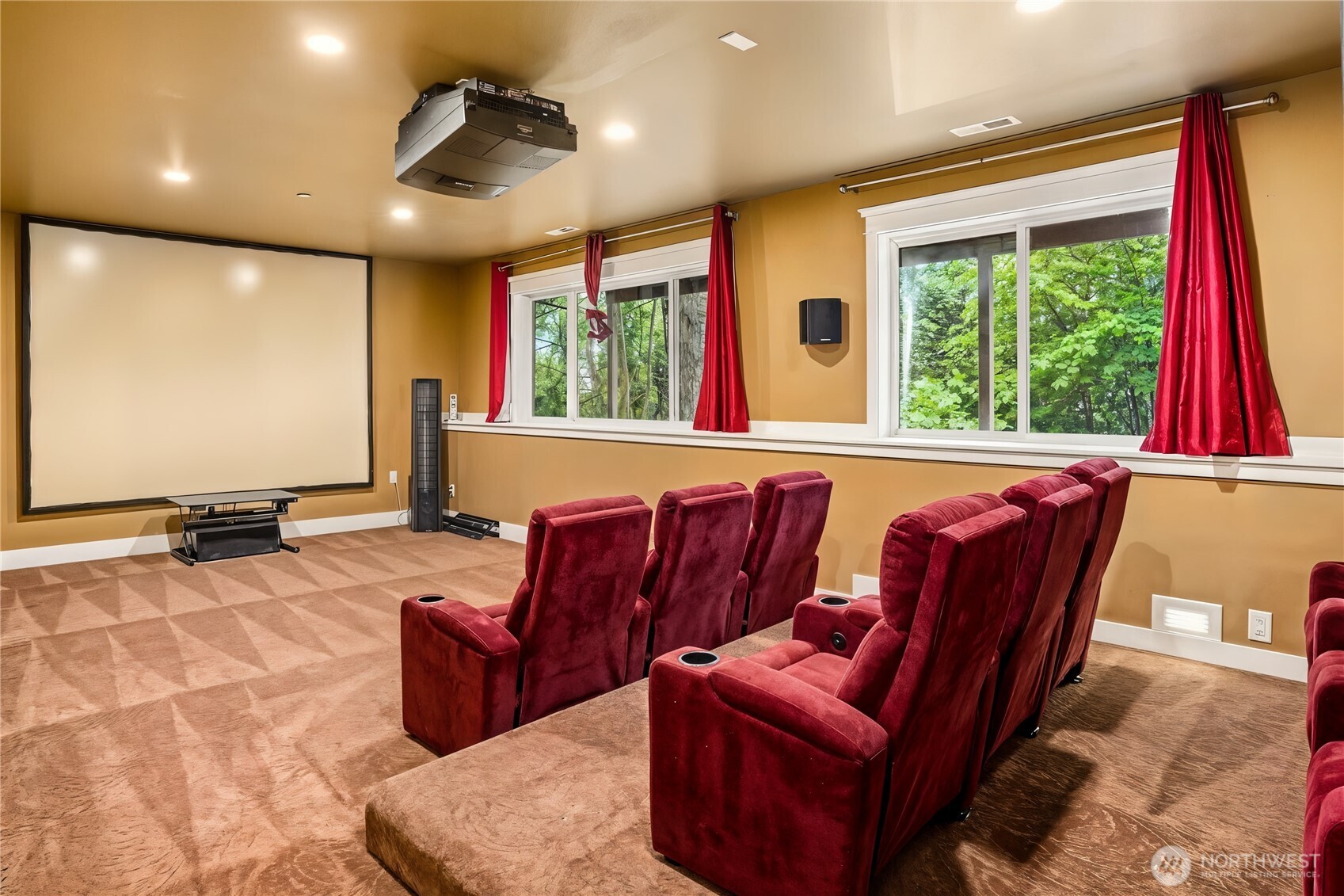 13128 SE Newport Way Bellevue WA 98006