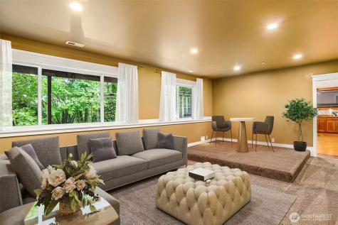 13128 SE Newport Way Bellevue WA 98006