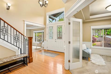 13128 SE Newport Way Bellevue WA 98006