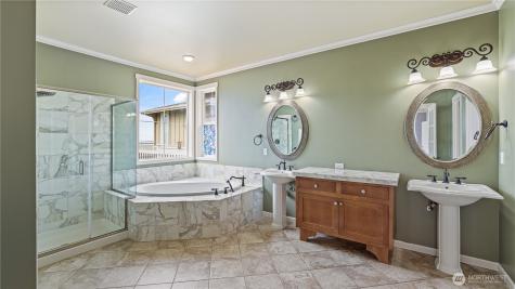 1511 25th Avenue NE Issaquah WA 98029