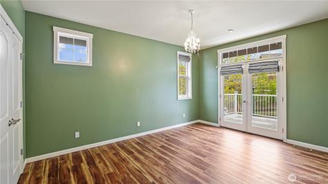 1511 25th Avenue NE Issaquah WA 98029