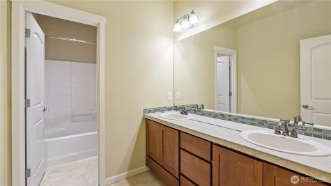 1511 25th Avenue NE Issaquah WA 98029
