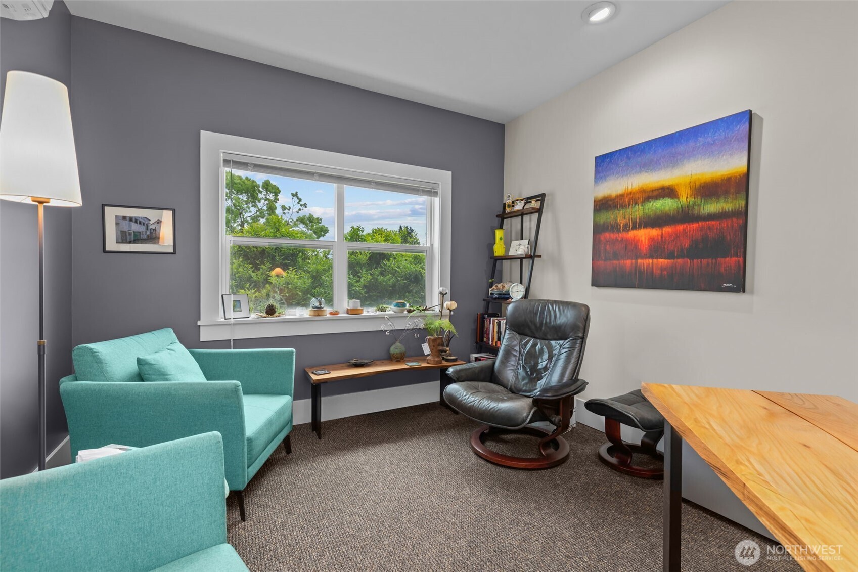 4510 Thackeray NE Seattle WA 98105