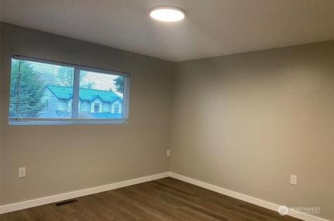 34242 36th Place SW Federal Way WA 98023