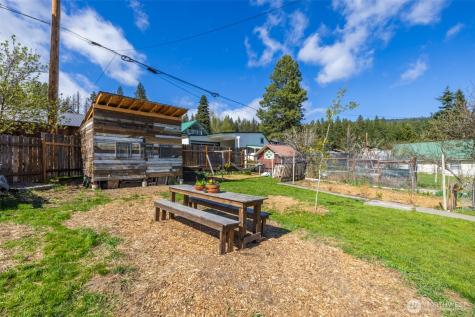 311 W Nevada Avenue Roslyn WA 98941